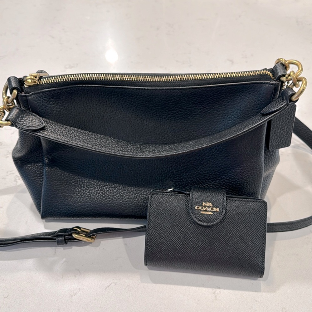 Coach Shay Crossbody w/ Matching Wallet